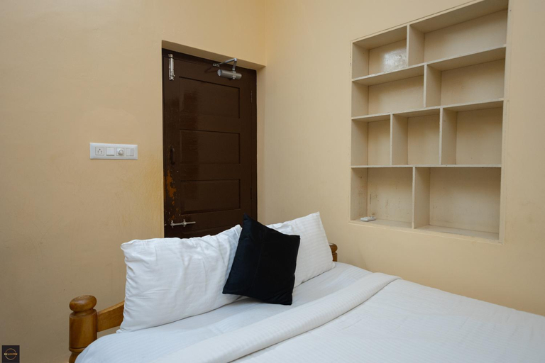 Bedroom 2, Reunion Regal Villa, Udupi