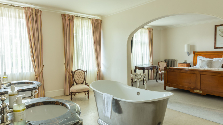 Bathroom 4, Southernhay House Hotel, Devon