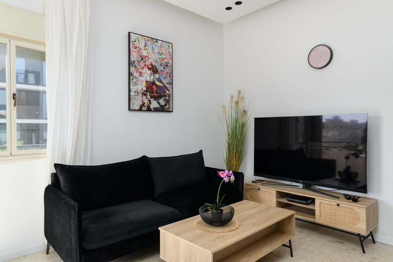 Others 5, Bauhaus 2BR with Sea View by FeelHome