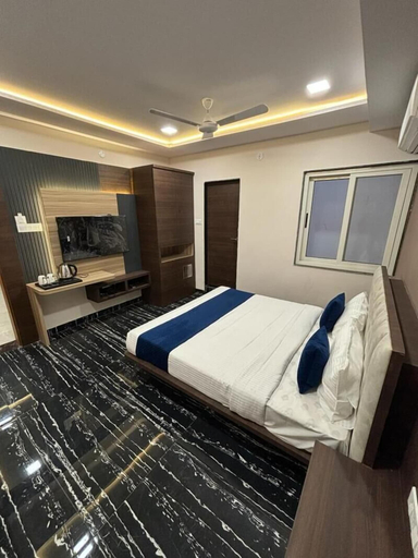Bedroom 2, Hotel Aura Grande - Indore, Indore