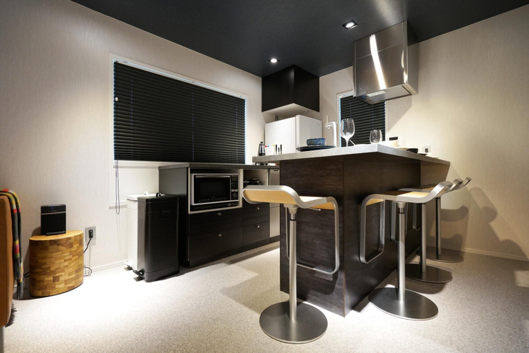 Private kitchen 3, Real Life Aoyama 2BR Suite 3-bed 3min Aoyama 1ch, Shibuya