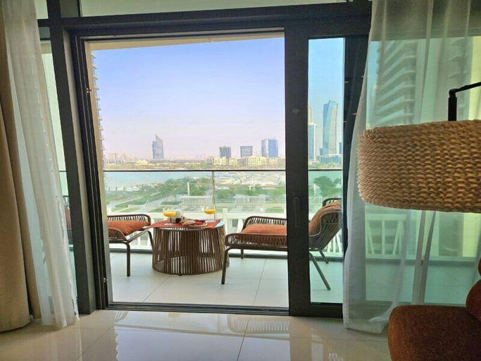 Others 5, Bliss 1BR Haven with Stunning Sea Views, Dubai