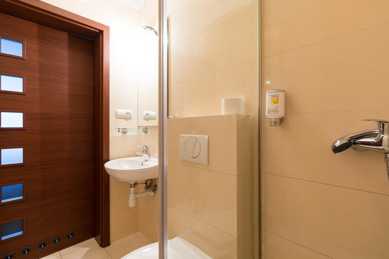 Bathroom 4, Hotel Skalite, Bielsko