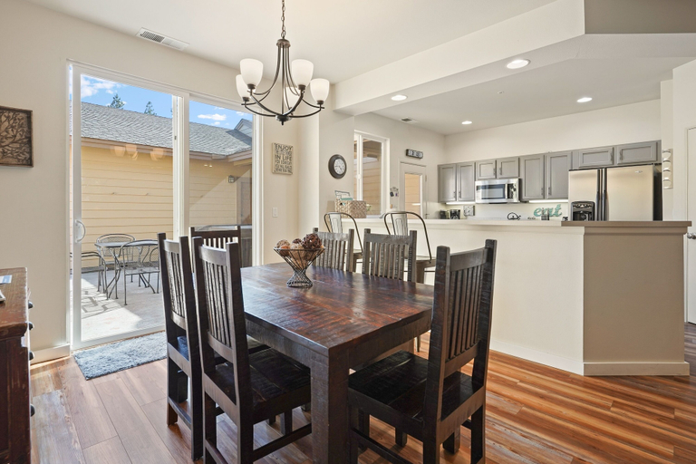 Dining 5, Old Mill Magic 2 Bedroom Townhouse by RedAwning, Deschutes