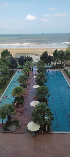 Studio with Balcony & Netflix @TimurBay Residence , Kuantan