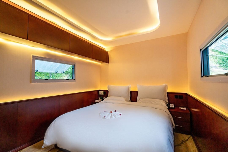 Bedroom, Sangdeng Zhuba Starry View Hotel, Garzê Tibetan