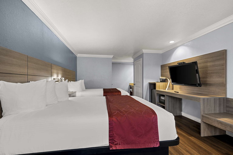 Bedroom 3, Best Western Moreno Hotel & Suites, Riverside