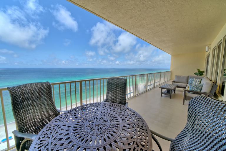 Others 5, Pleasant Oceanfront Condo with Large Balcony and Beach Access - Unit 1605 by RedAwning, Bay