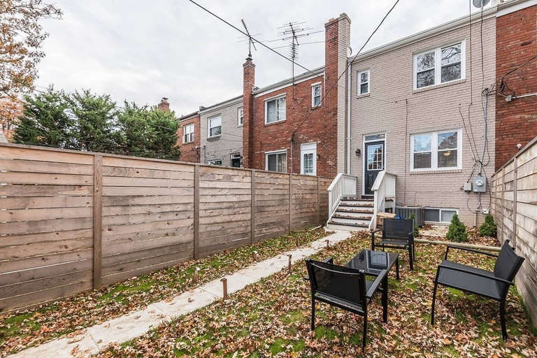 Exterior, Beautiful 3br/2ba House with cozy backyard by CozySuites, Alexandria