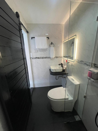 Bedroom 27