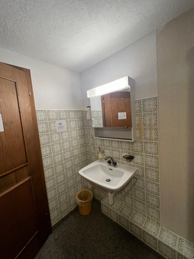 Others 3, Romantic Room with private bathroom, Prättigau/Davos
