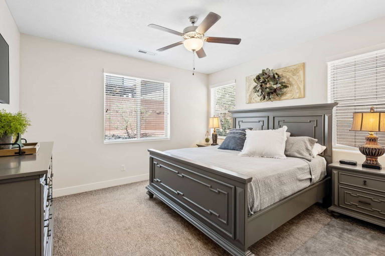 Bedroom 5, Desert Pearl #59 by RedAwning, Washington