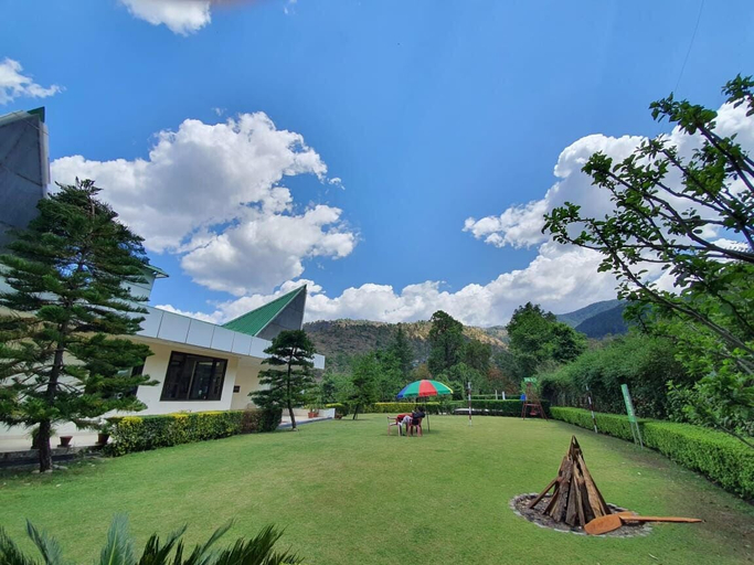 Exterior & Views 1, Flag House Resort, Shimla