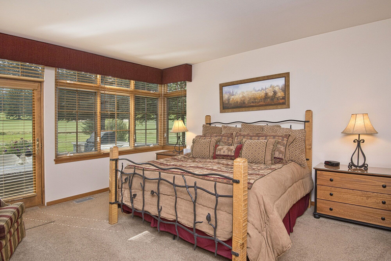 Room 5, Enclave #217 5 Bedroom Home by RedAwning, Eagle