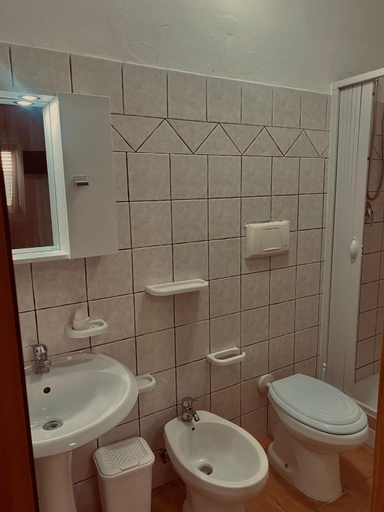 Others 3, Villa Elvira, Foggia