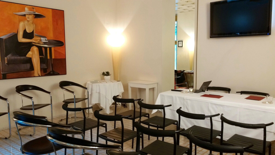 Food & Drinks 5, Petronilla - Hotel in Bergamo, Bergamo