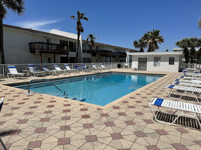 Sport & Beauty 5, Sea Shell 3 Bedroom Townhouse by RedAwning, Escambia