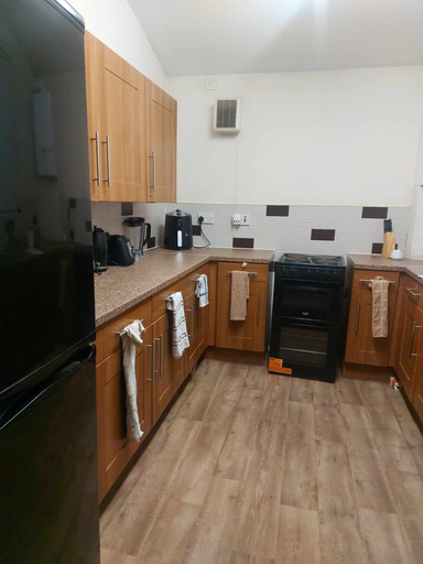 Others 4, Spacious 1-bed Apartment in Leeds, Leeds