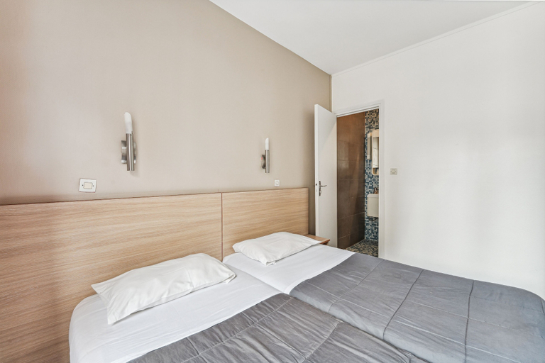 Bedroom 2, Hôtel Tolbiac, Paris