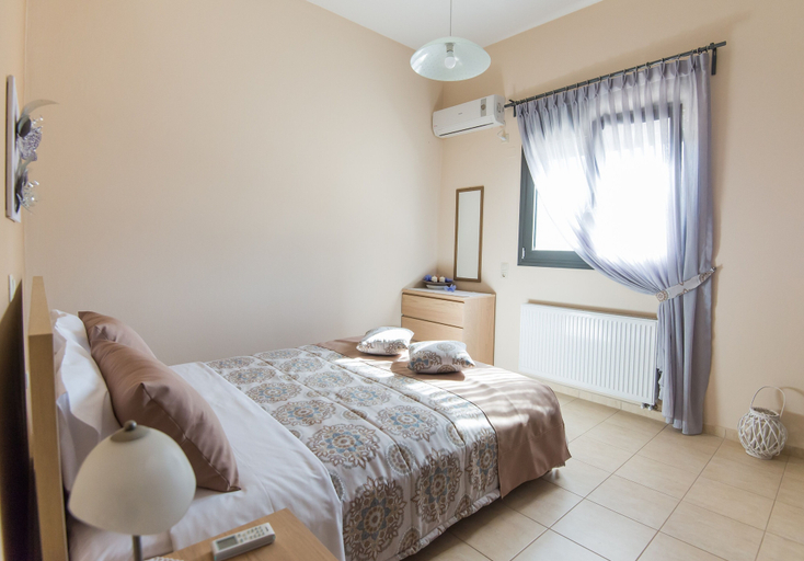 Bedroom 3, Villa Kalli, Crete