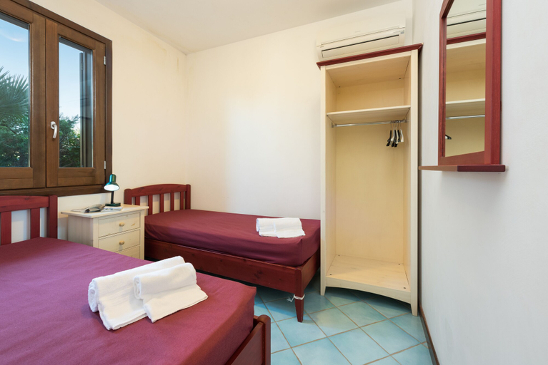 Bedroom 2, Casa Vacanza Azzurra 4, Trapani