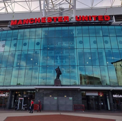Exterior & Views 2, Stunning 1-bed Apartment in Salford, Manchester