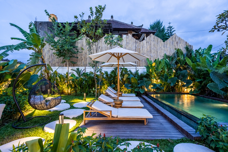 Swimming Pool 26