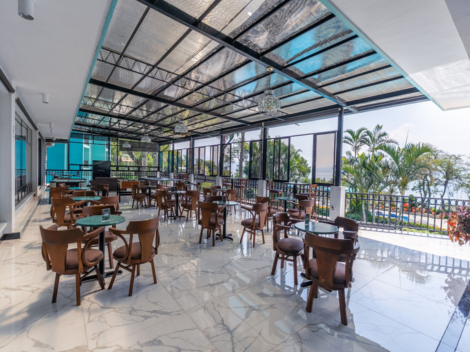 Food & Drinks 5, Torres de Atitlan, NA