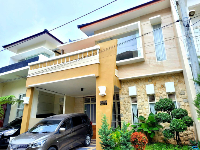 Exterior 2