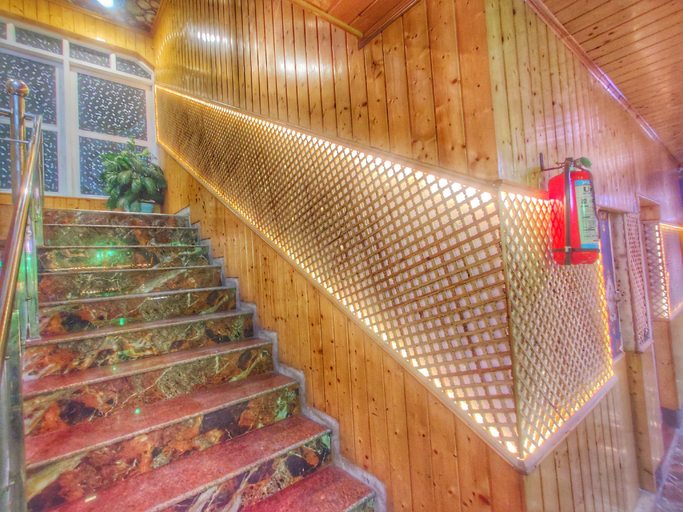 Others 2, Hotel Nissar, Srinagar