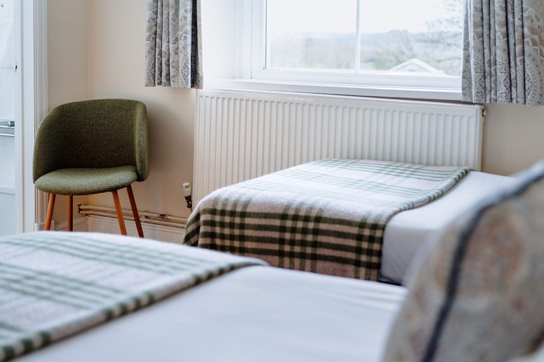 Bedroom 2, King Arthur Hotel, Swansea