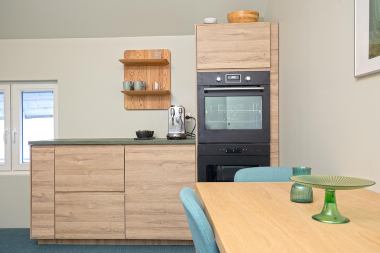 Others 3, Central Guest House - Bedroom with en suite Bathroom, Stavanger