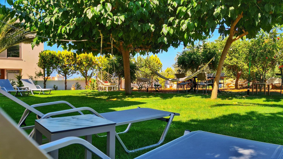 3, Dina Apartments, Crete