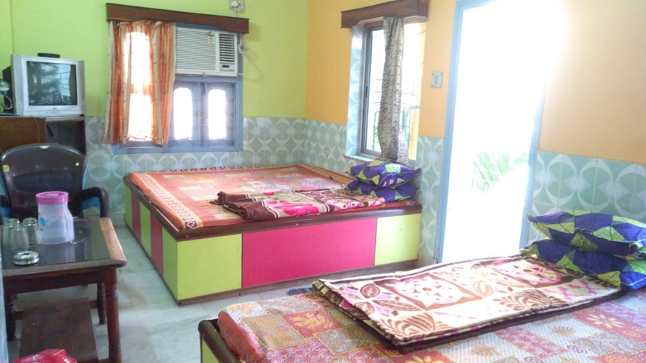 Bedroom 5, Bideshini hotel, Birbhum