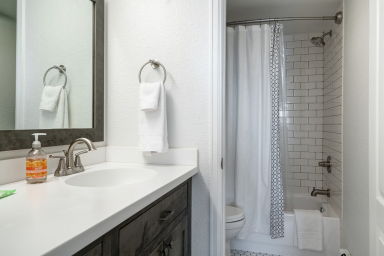 Bathroom 5, Quail Run 5 3 Bedroom Condo by RedAwning, Routt