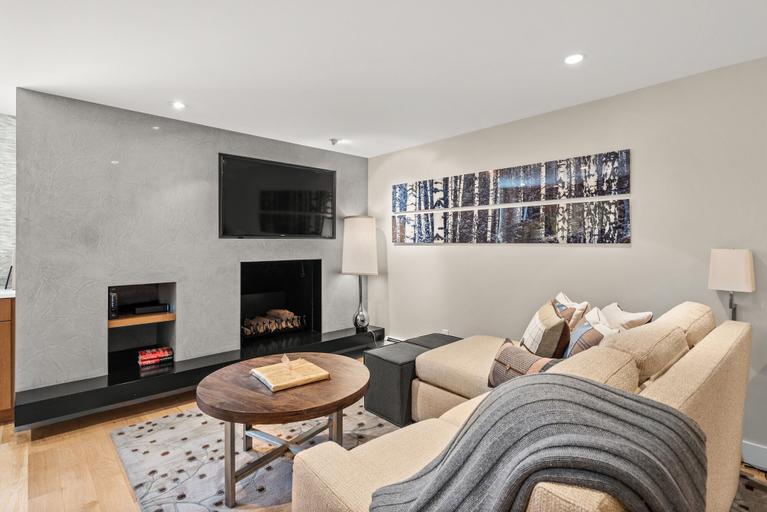 Others 5, Aspen Alps Apartment #711 Condo by RedAwning, Pitkin
