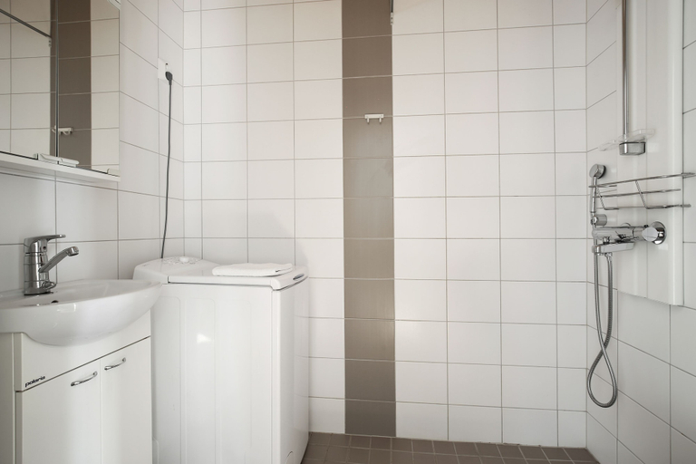 Bathroom, Kotimaailma Aparthotel Kamppi - 2BR, Uusimaa