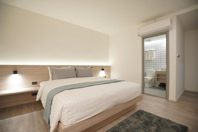 Bedroom 14