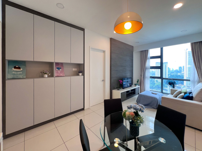 Dining Room 17