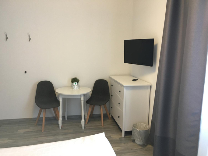 Bedroom 2, Hotel-Fritz, Cochem-Zell