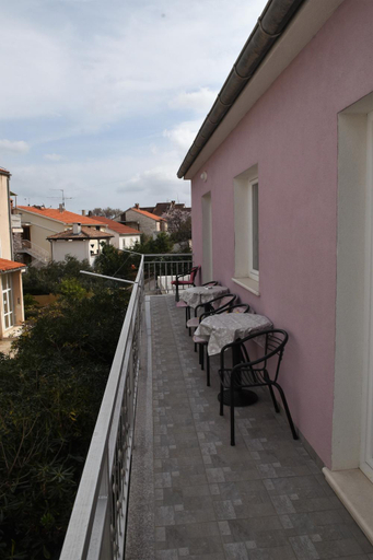 Others 4, Apartment Manigo - Three bedroom apartment, Supetar