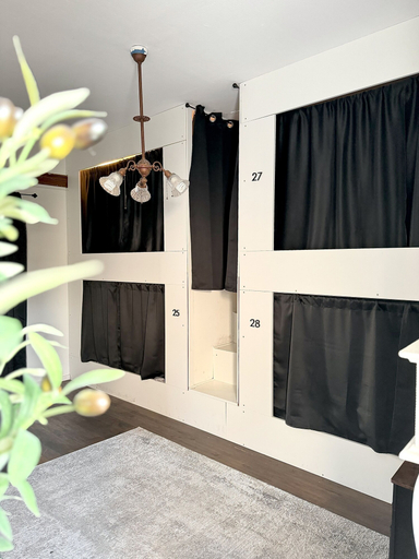 Bedroom 3, Burlington Hostel, Los Angeles