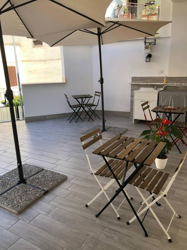Others 5, Nonna Fifina - Accogliente B&B con Parcheggio Privato e Colazione Interna, Bari
