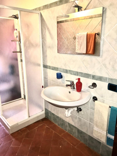 Bathroom 3, Agriturismo podere Casano, Siena