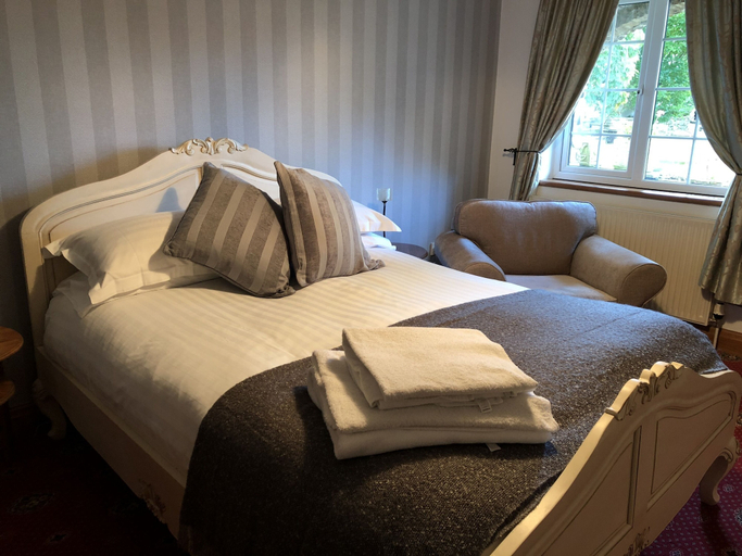 Bedroom 2, The Crooked Inn, Cornwall