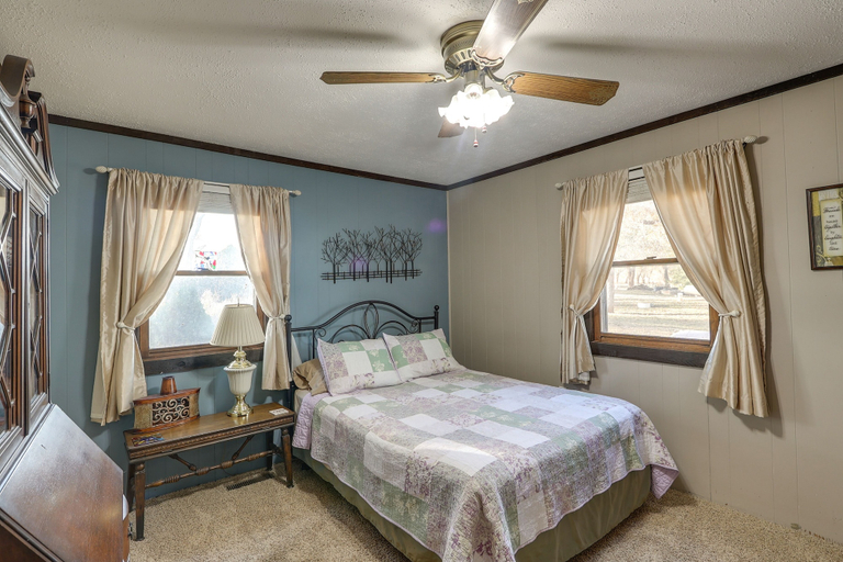 Bedroom 4, Serene Lakefront Getaway With Fire Pit & Grill!, Harper