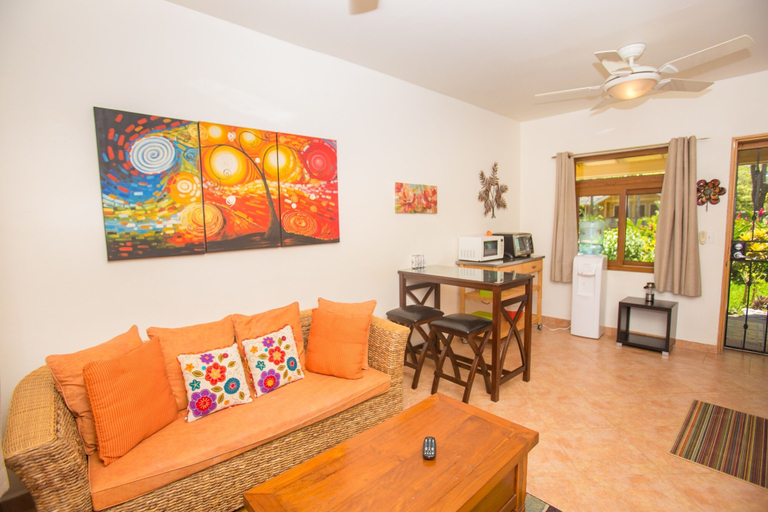 Others 5, Casa de Admirada, Roatán