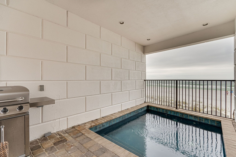 Sport & Beauty, Ocean Front Escape 4 Bedroom Home by RedAwning, Walton
