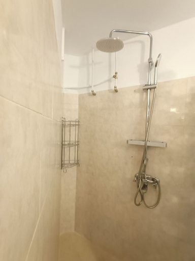 Bathroom 4, Sunny Studio, Attica