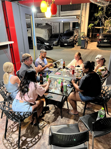 Food & Drinks 5, Hangover Aonang, Mueang Krabi